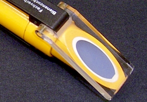 RefraktometerPrisma mit geschlossener Abdeckplatte